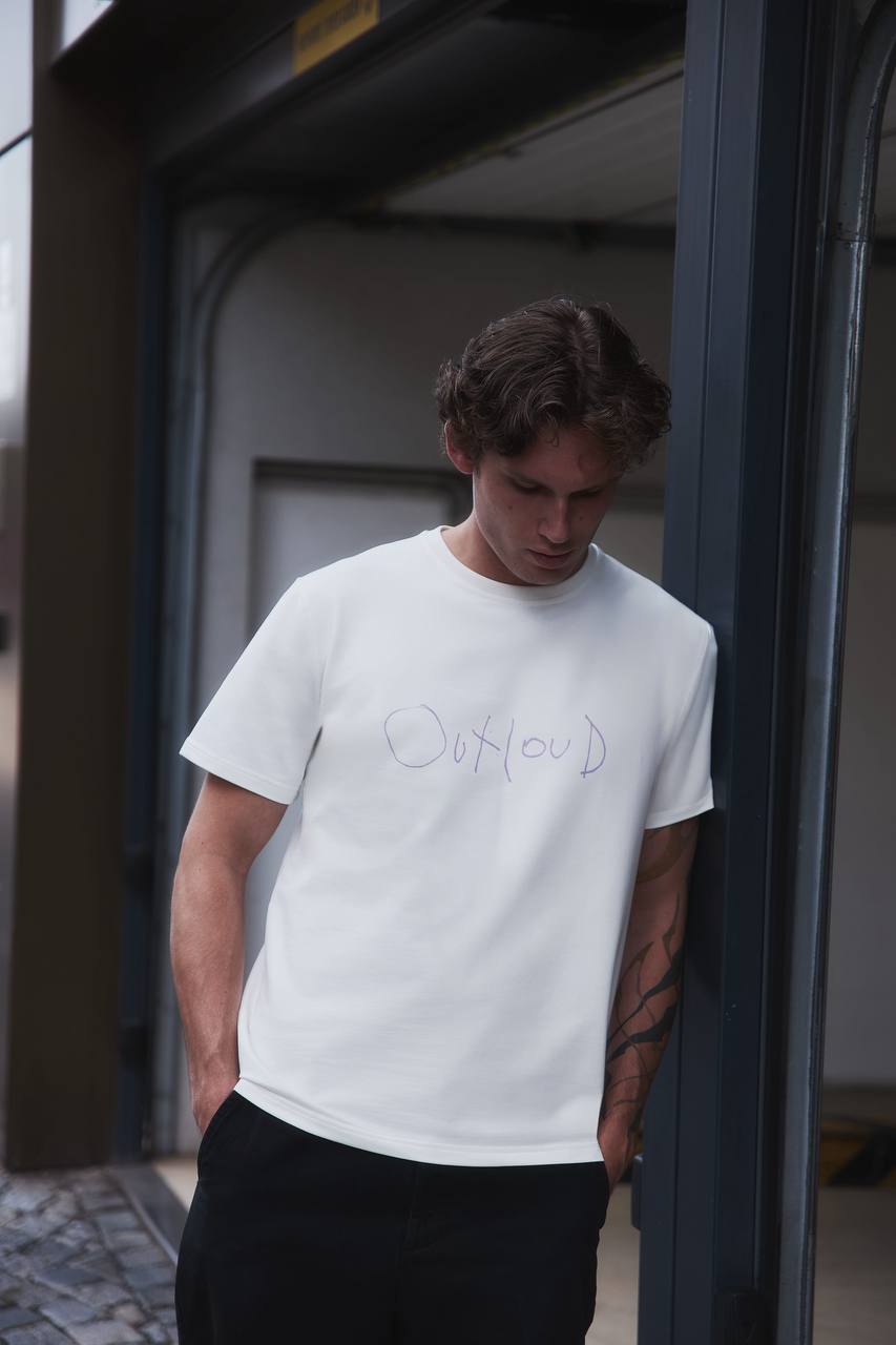 Футболка  «OUTLOUD 2025»